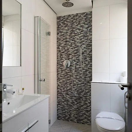 מלון Buergerhofhotel 3*