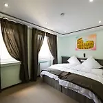 Buergerhofhotel Отель