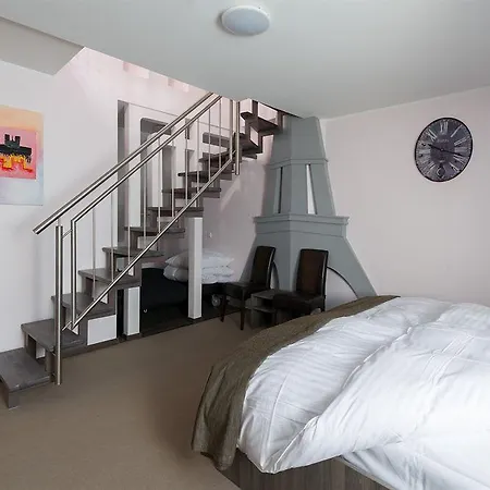 Buergerhofhotel Szálloda 3*