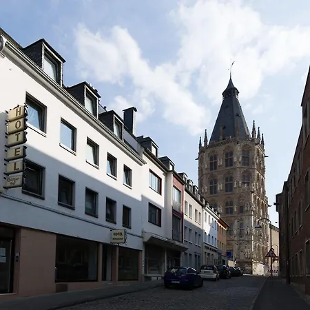 Buergerhofhotel Hotell 3*