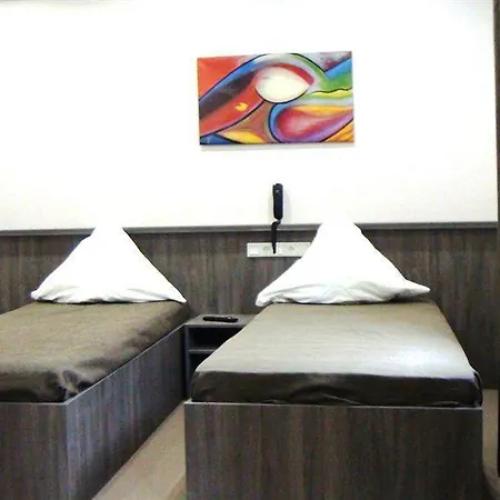 מלון Buergerhofhotel קלן