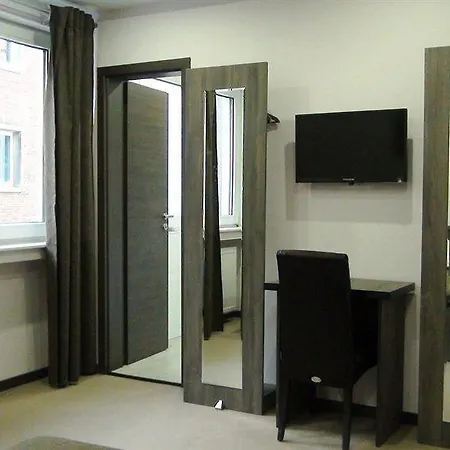 Buergerhofhotel מלון 3*