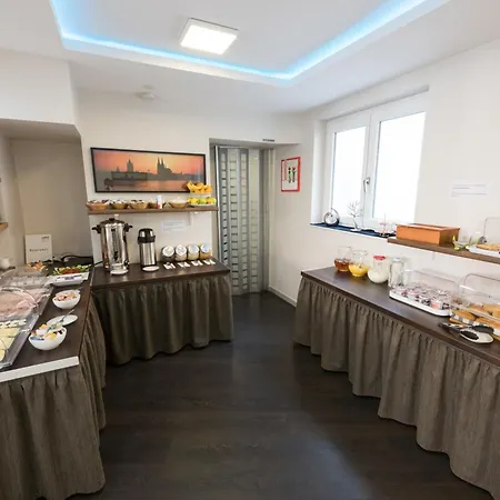 Buergerhofhotel 3* קלן
